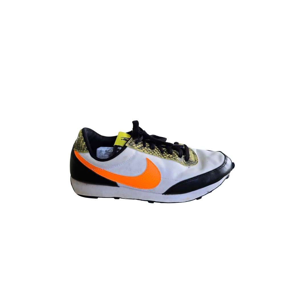 Nike Daybreak Total Orange Dynamic Yellow‎ Snakeskin Sneakers Womens Size 8.5